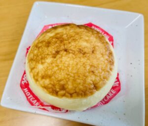 ファミマのホットケーキまん