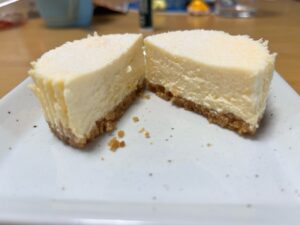 セブンイレブンのとろ生食感チーズケーキ