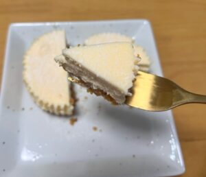 セブンイレブンのとろ生食感チーズケーキ