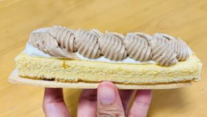 ローソンのご褒美スティックケーキ濃厚モンブラン