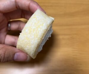 ローソンのもち食感ロール